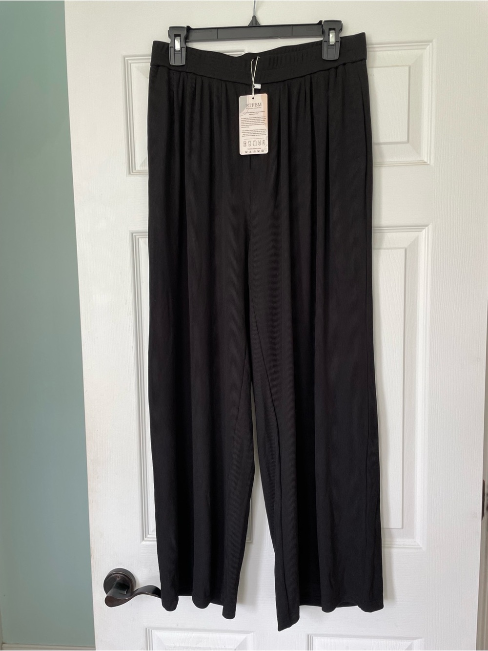 Women's Black Wide-Leg Pull-On Pants NWT - L